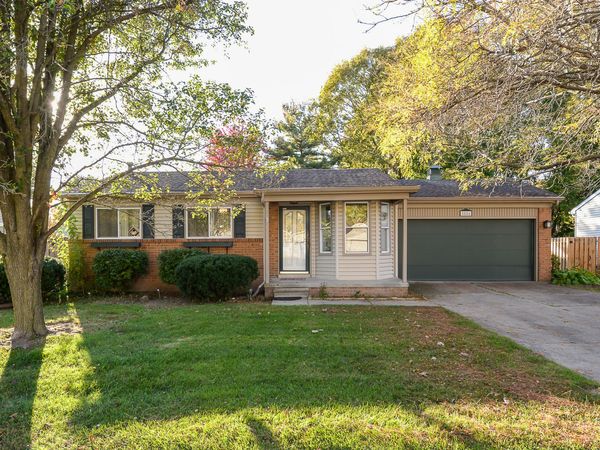 5884 S Ivanhoe Avenue, Ypsilanti, MI 48197