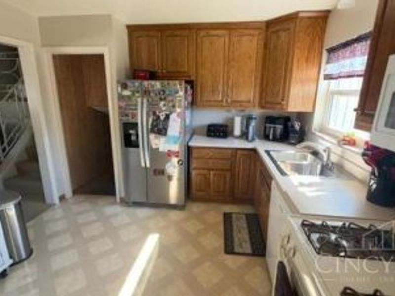 5771 Childs Avenue, Green Township, OH 45248 Photo 7