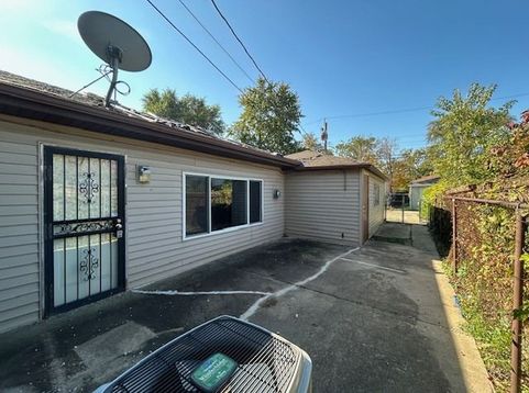 Main Photo