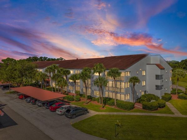 2593 COUNTRYSIDE BOULEVARD, Unit 7304, CLEARWATER, FL 33761