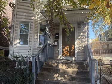 62 Chester Avenue, Chelsea, MA 02150