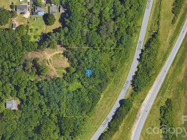 600 NEW Street , High Point, NC 27260