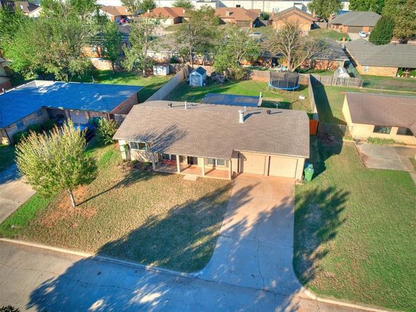 1101 Winnipeg Drive, Yukon, OK 73099