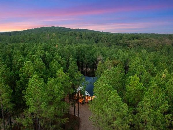 158 Sunrise Trail, Broken Bow, OK 74728