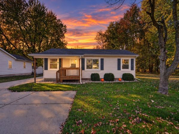 6311 Marsh Road, Haslett, MI 48840