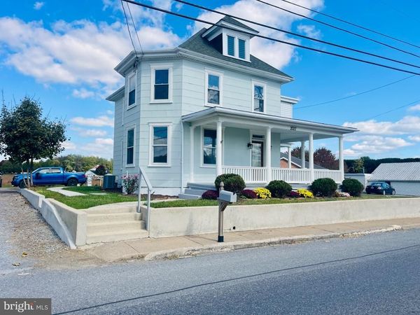 2027 BUCHANAN TRAIL E, WAYNESBORO, PA 17268