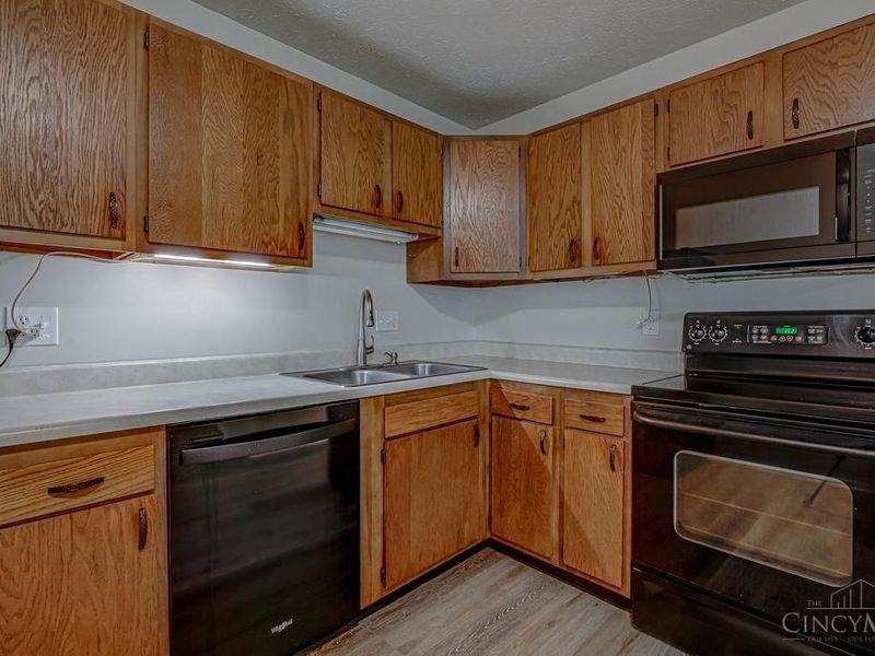 7240 Creekview Drive, Unit 2, Cincinnati, OH 45247 Photo 13