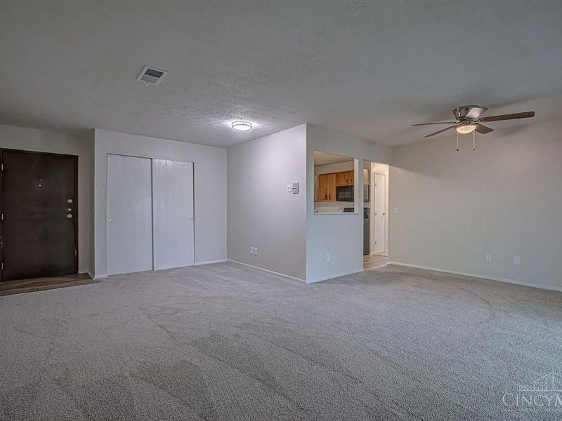 7240 Creekview Drive, Unit 2, Cincinnati, OH 45247 Photo 6