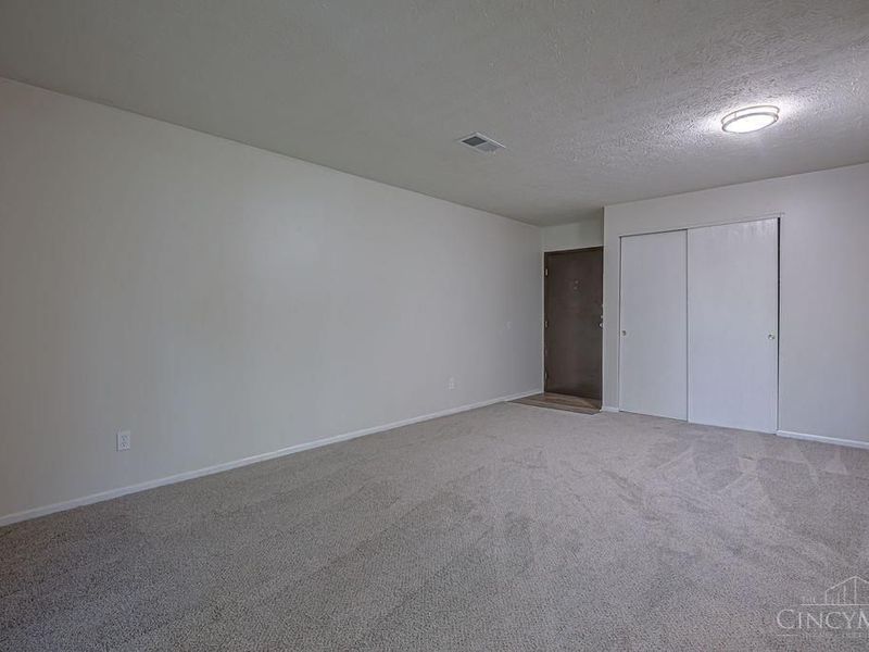7240 Creekview Drive, Unit 2, Cincinnati, OH 45247 Photo 7