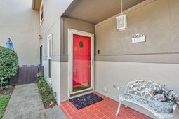 1803 Ventura Place photo 4