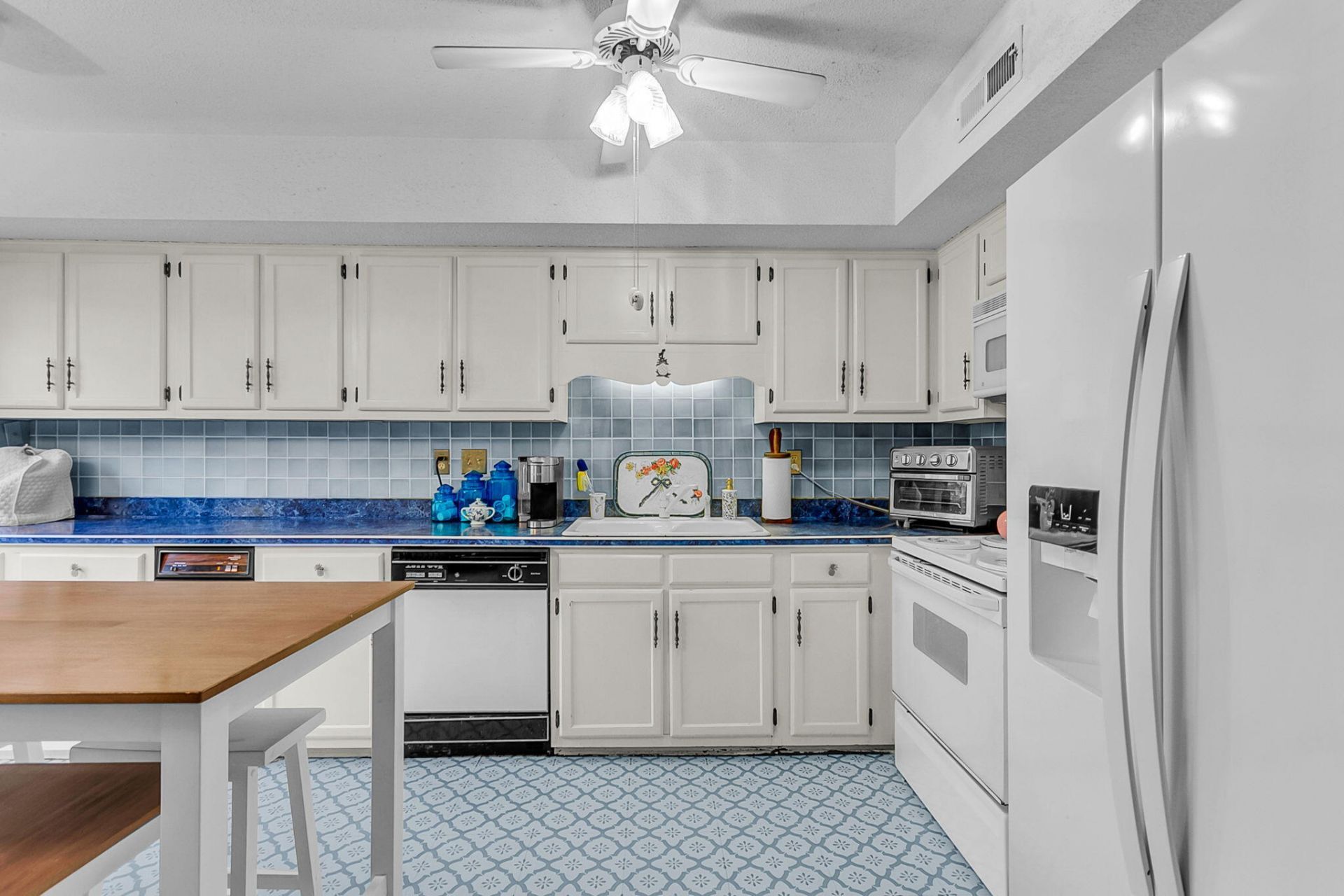 1803 Ventura Place Photo 7