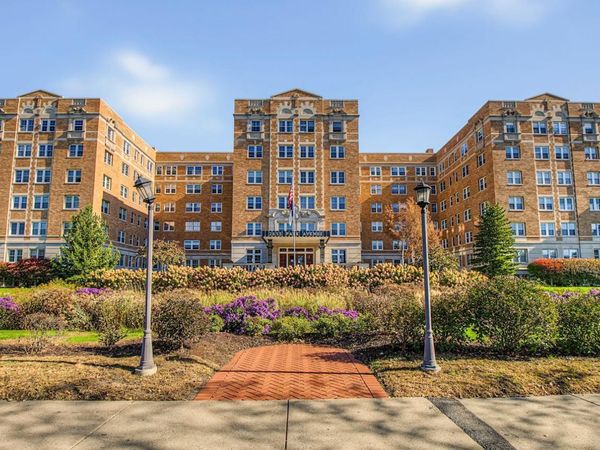 2615 Park Avenue, Unit 307, Minneapolis, MN 55407
