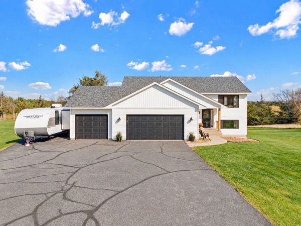 987 Labarge Road , Hudson, WI 54016