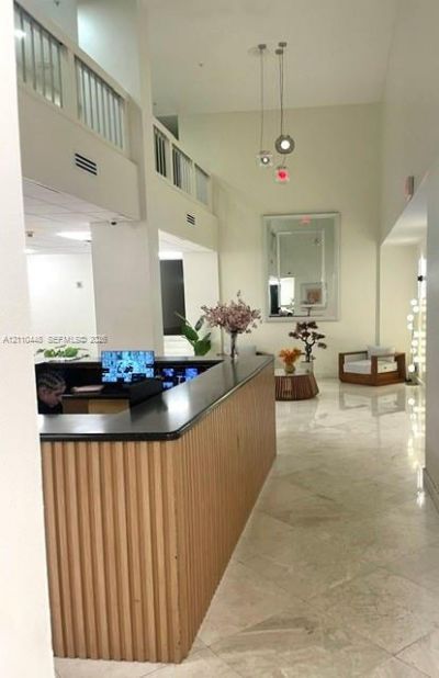 2780 NE 183rd St , Unit 517, Aventura, FL 33160 Photo