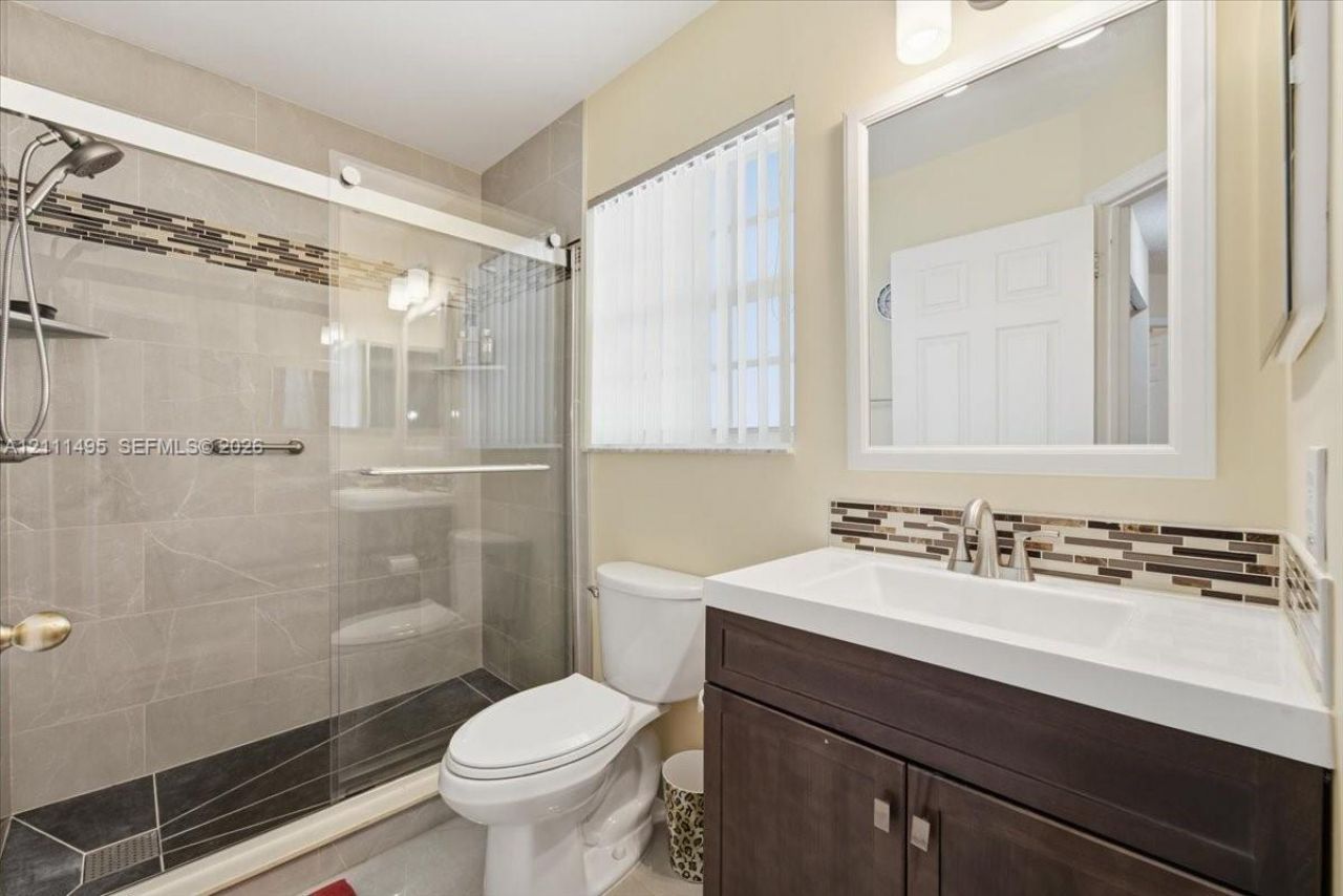 5331 NW 89th Ter, Sunrise, FL 33351 Photo