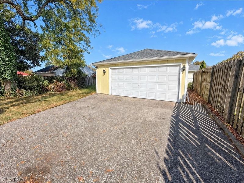 24601 Stephen Avenue, Euclid, OH 44123 Photo 18