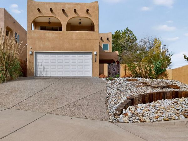 5151 Mirada Drive NW, Albuquerque, NM 87120