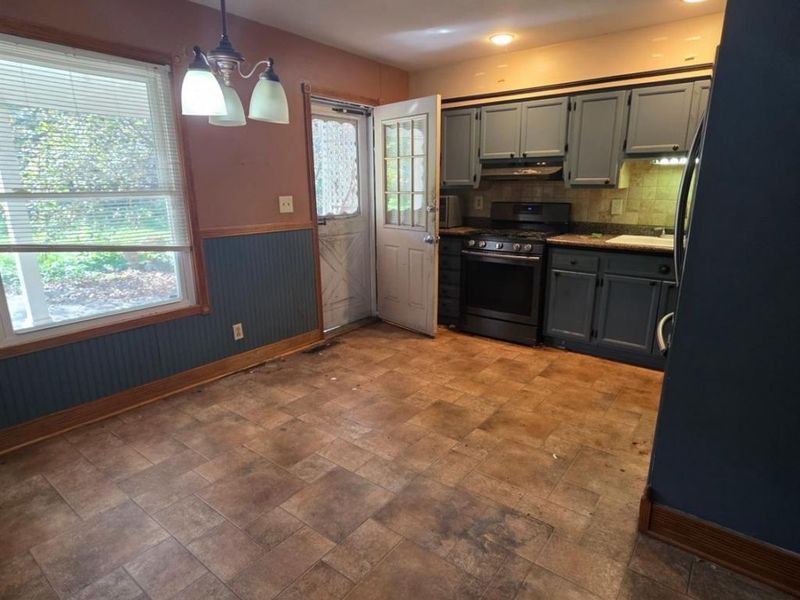 130 Flintstone Drive, Harrison, OH 45030 Photo 3