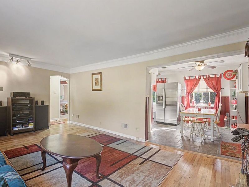 2337 E Galbraith Road, Reading, OH 45237 Photo 10