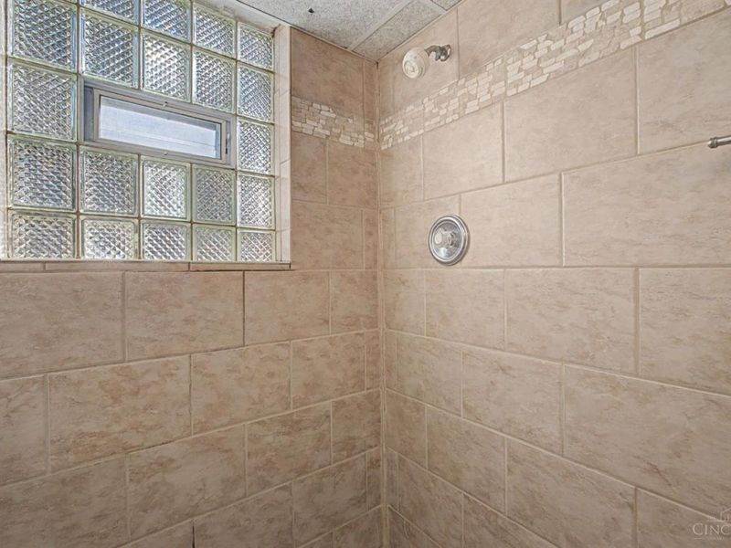 2337 E Galbraith Road, Reading, OH 45237 Photo 31