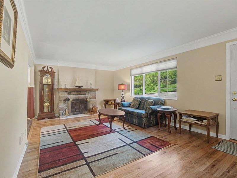 2337 E Galbraith Road, Reading, OH 45237 Photo 8