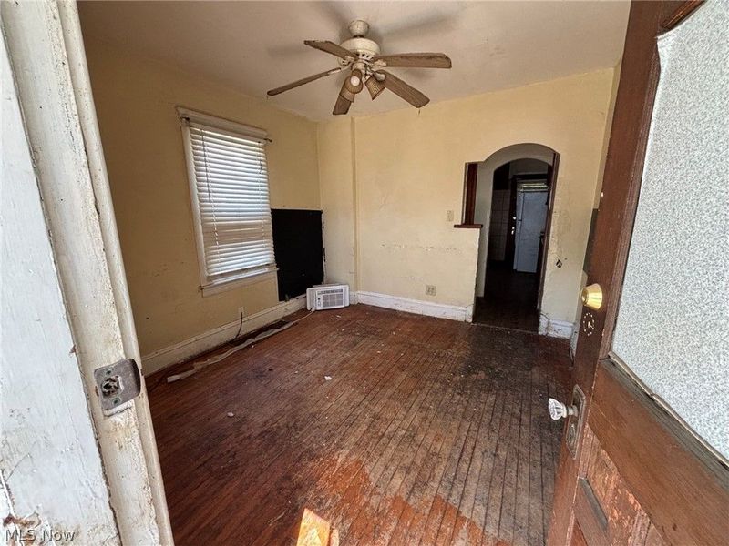 5715 Hege Avenue, Cleveland, OH 44105 Photo 5