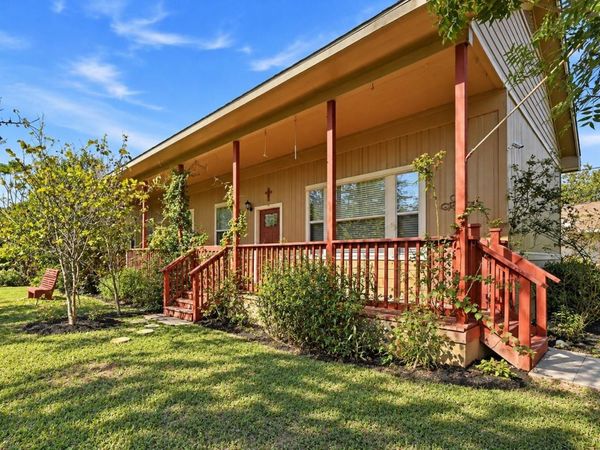 801 W 1st ST , Kyle, TX 78640