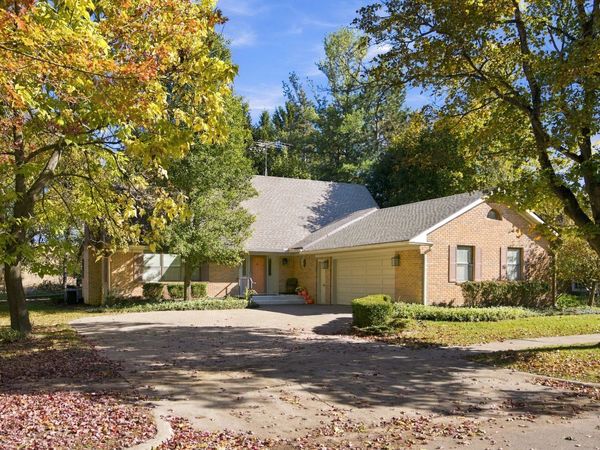 633 Flanders Street, Chelsea, MI 48118