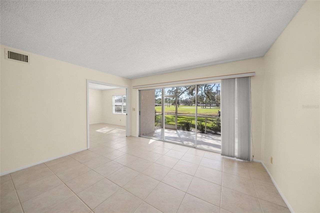 7860 Palm Aire Lane , Unit 105, Sarasota, FL 34243 Photo