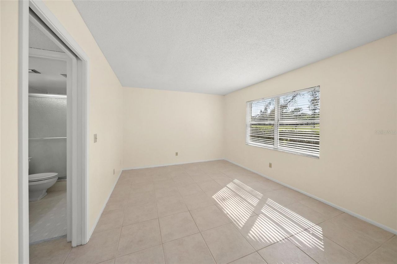 7860 Palm Aire Lane , Unit 105, Sarasota, FL 34243 Photo