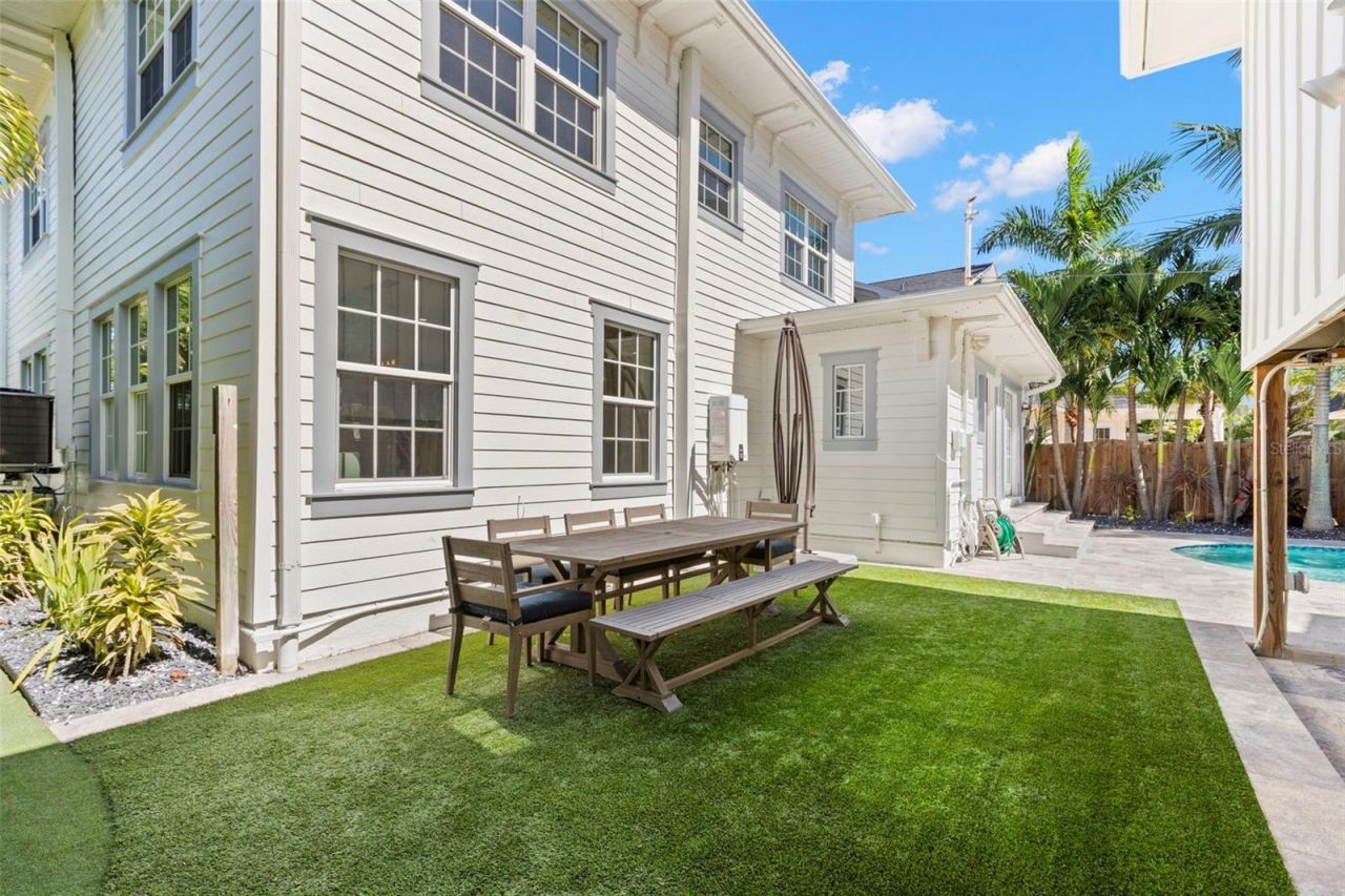 816 15th Avenue Ne, Saint Petersburg, FL 33704 Photo