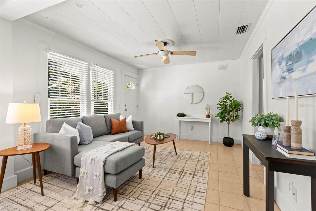 816 15th Avenue Ne, Saint Petersburg, FL 33704 Photo