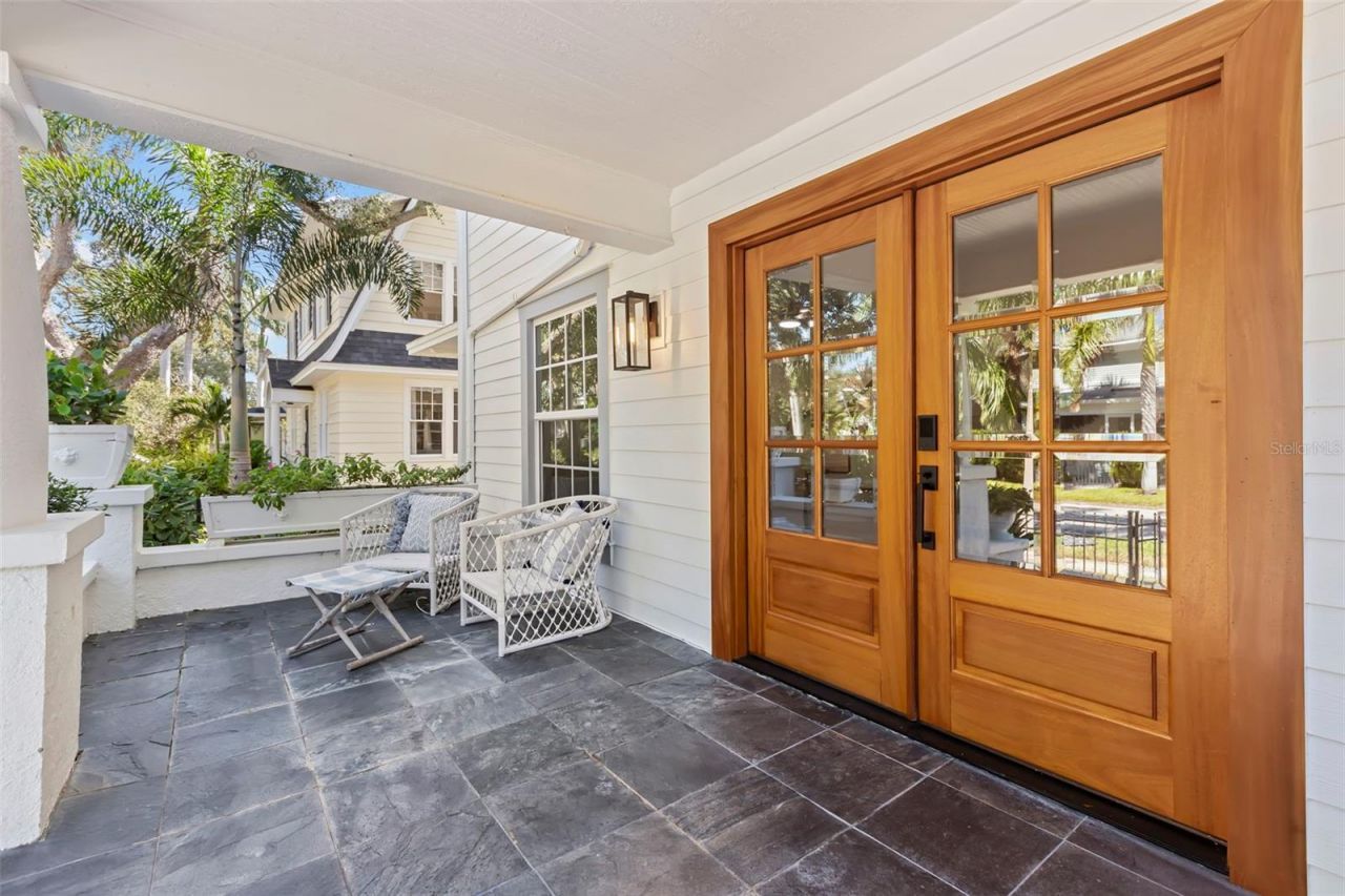 816 15th Avenue Ne, Saint Petersburg, FL 33704 Photo
