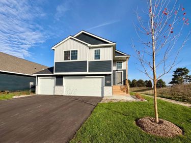 5042 258th Court, Wyoming, MN 55092