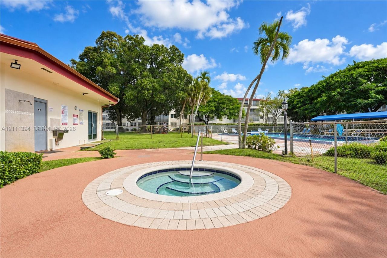 3099 NW 48th Ave, Unit 260, Lauderdale Lakes, FL 33313 Photo