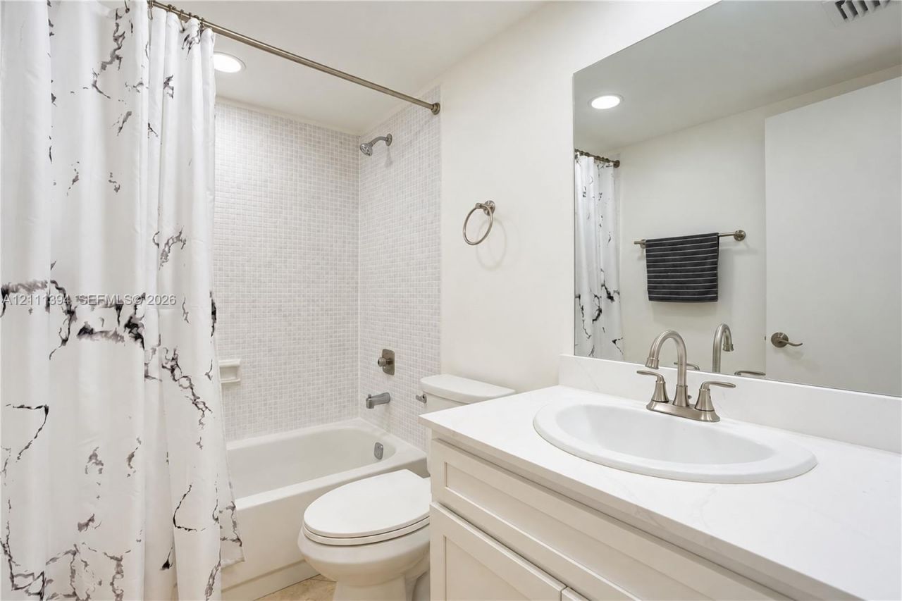 3099 NW 48th Ave, Unit 260, Lauderdale Lakes, FL 33313 Photo
