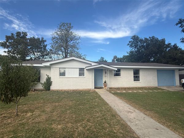 665 W Cedar ST , Bertram, TX 78605