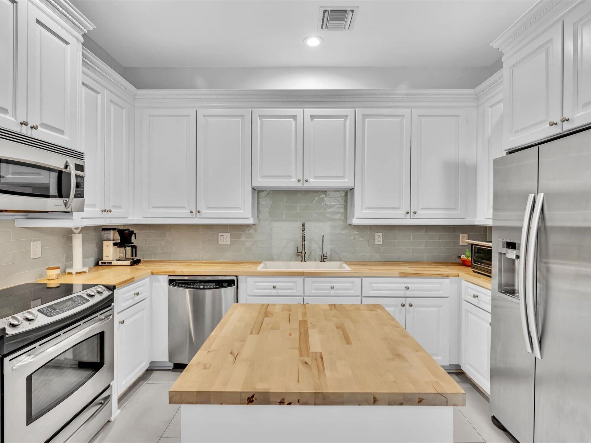 790 NW 83rd Lane, Boca Raton, FL 33487 Photo
