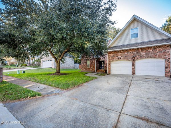 809 Magnolia Bayou Boulevard, Ocean Springs, MS 39564