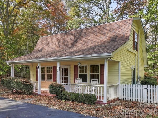 114 Sandpiper Palisades Street , Hendersonville, NC 28792