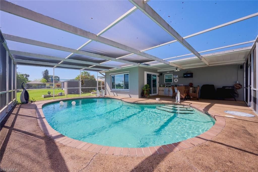 208 S Lake Dr , Lehigh Acres, FL 33936 Photo