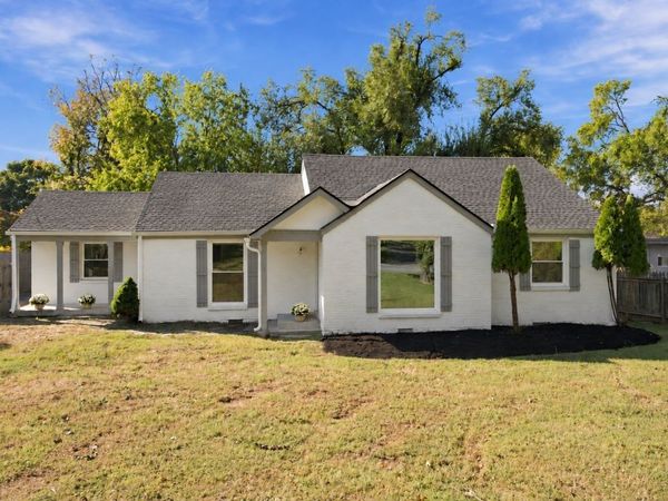 1120 Kenwood Dr, Nashville, TN 37216