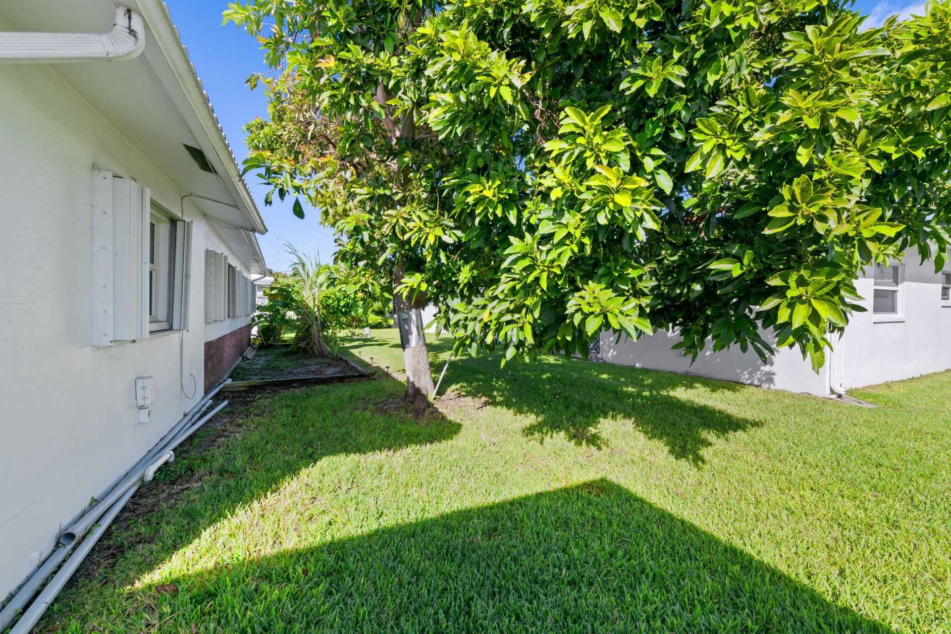8201 NW 59th Court, Tamarac, FL 33321 Photo