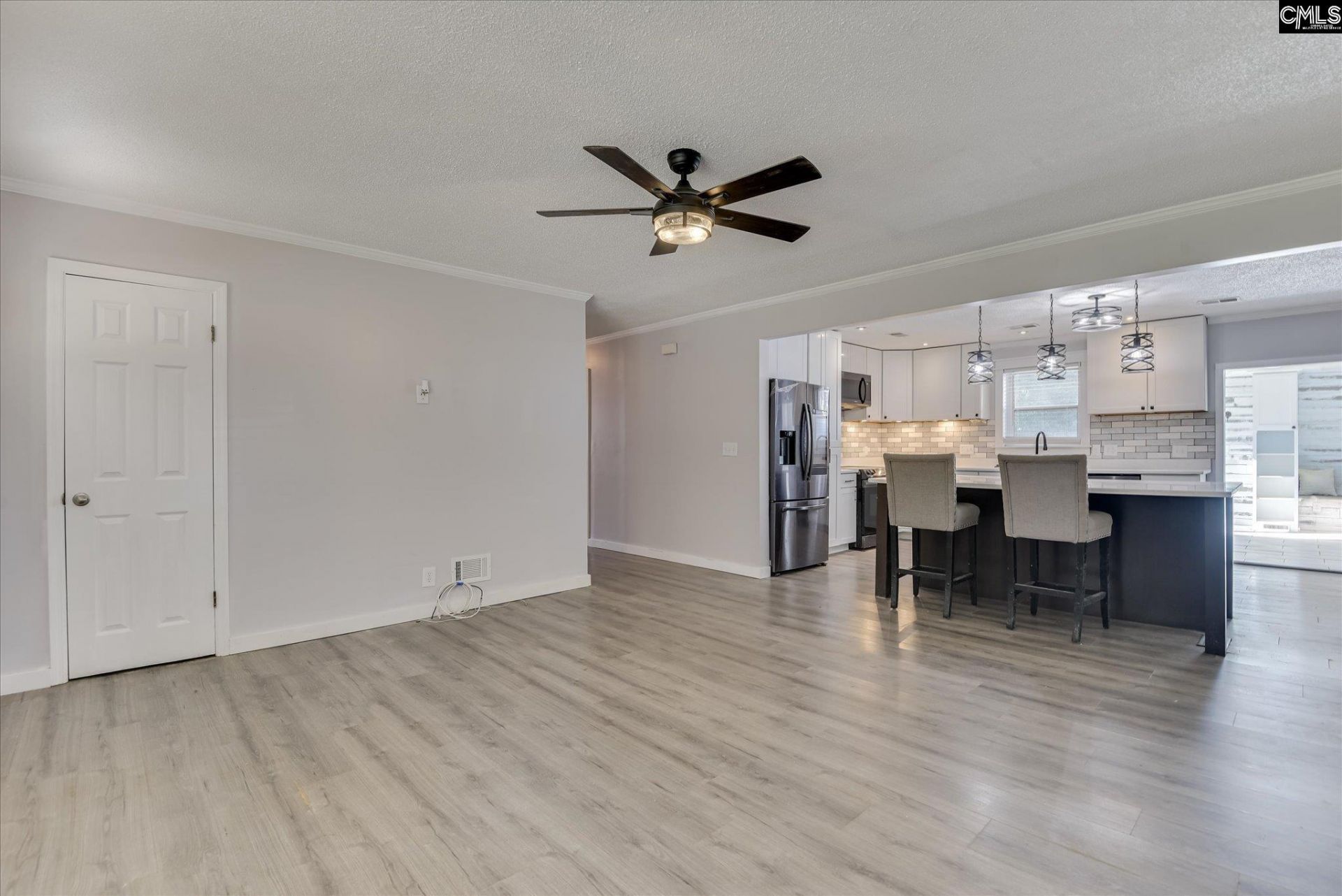 2032 Pinewood Street  Photo 5