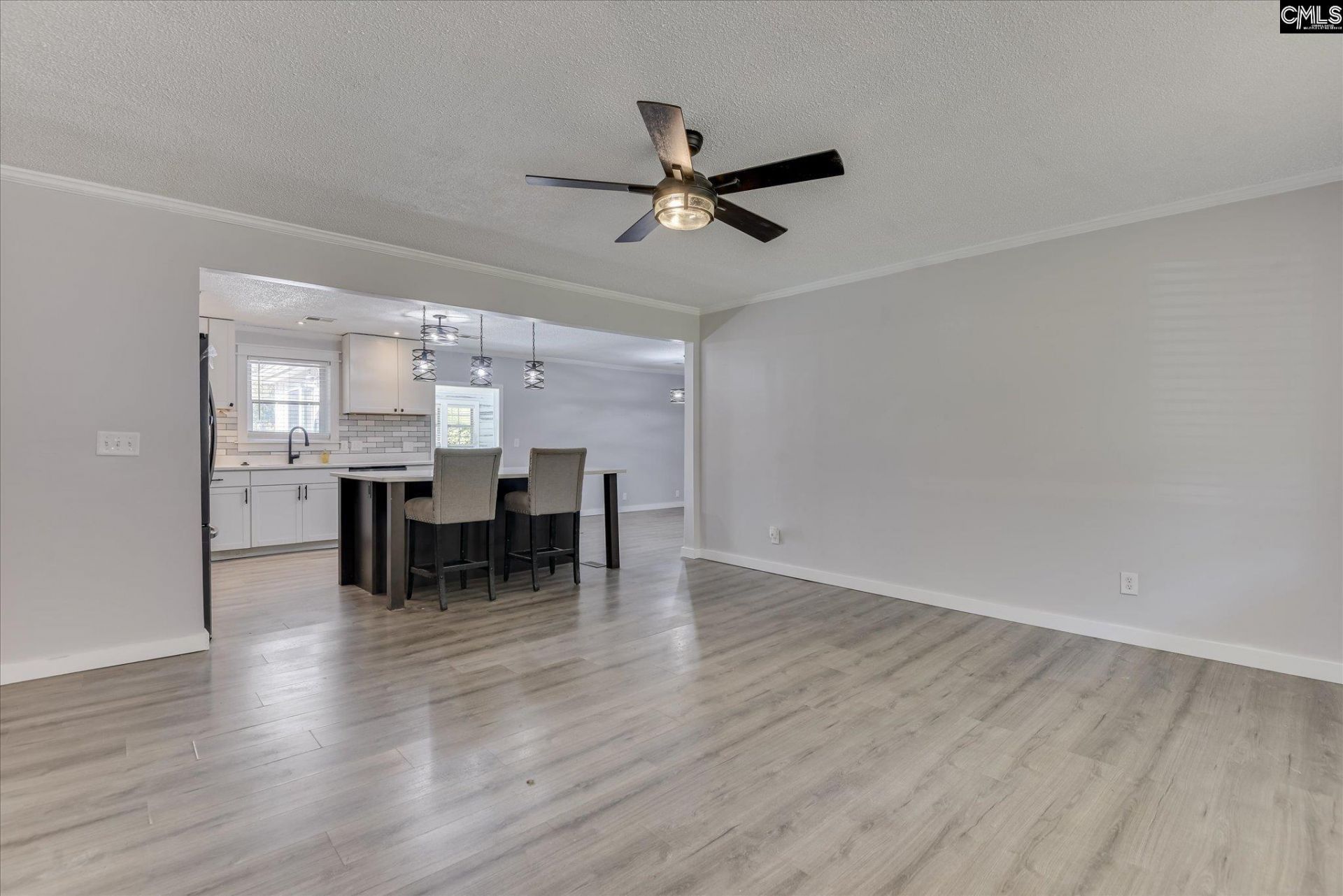 2032 Pinewood Street  Photo 6