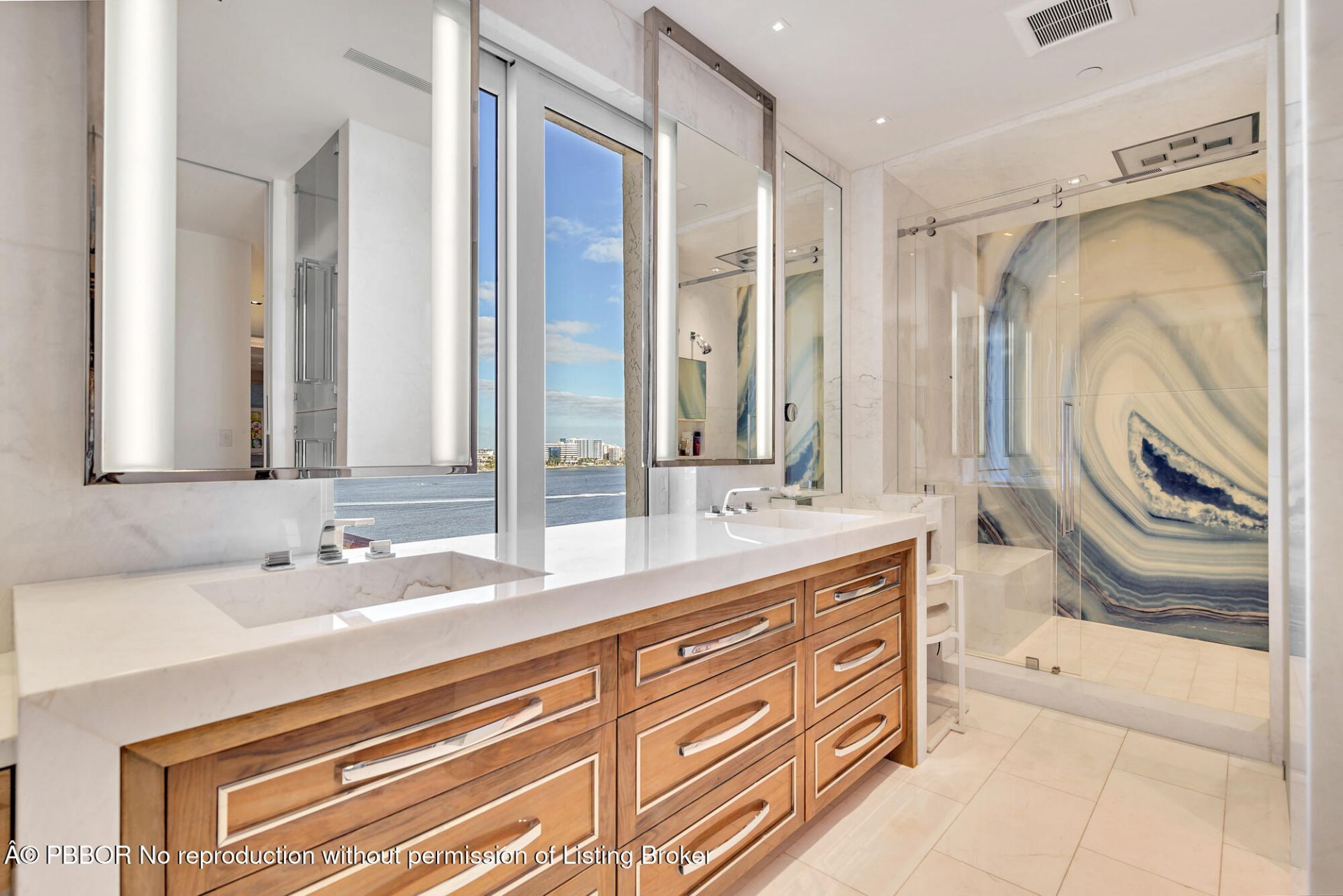 150 Bradley Place, Unit 906, Palm Beach, FL 33480 Photo
