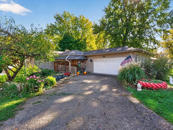 3403 Pine Ridge Drive, Jackson, MI 49201