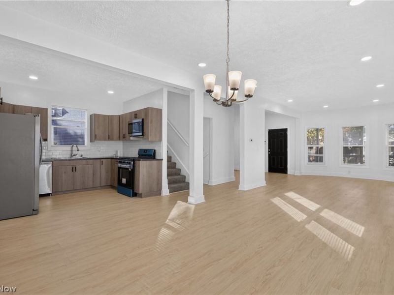 2314 E 95th Street, Cleveland, OH 44106 Photo 18
