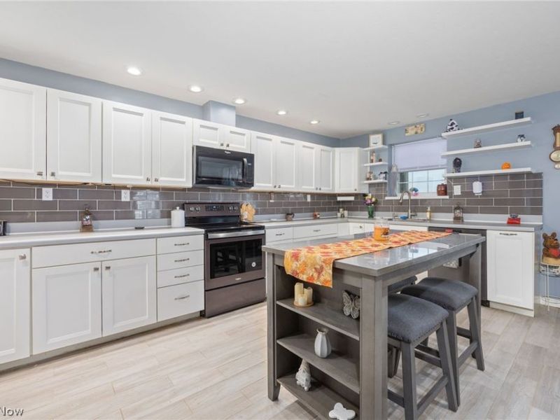 1046 W Hutton Road, Wooster, OH 44691 Photo 4