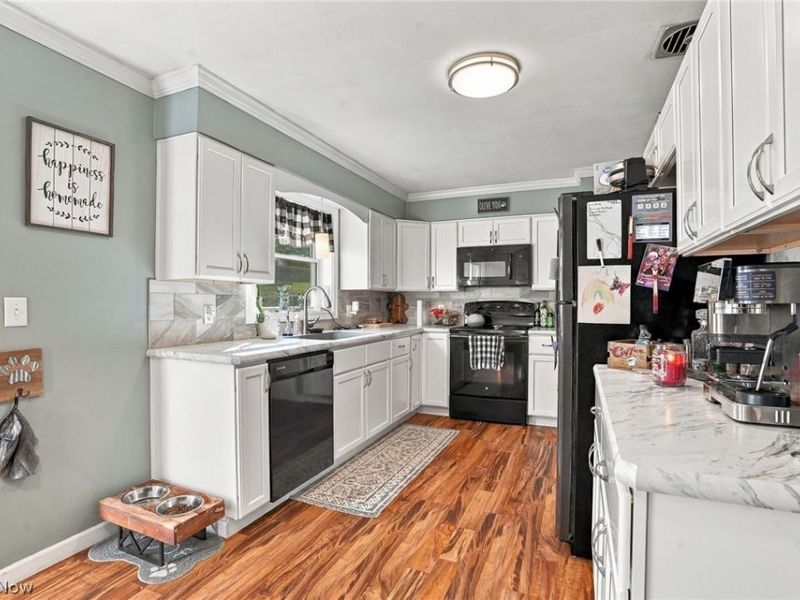 1718 W Market Street, Orrville, OH 44667 Photo 4